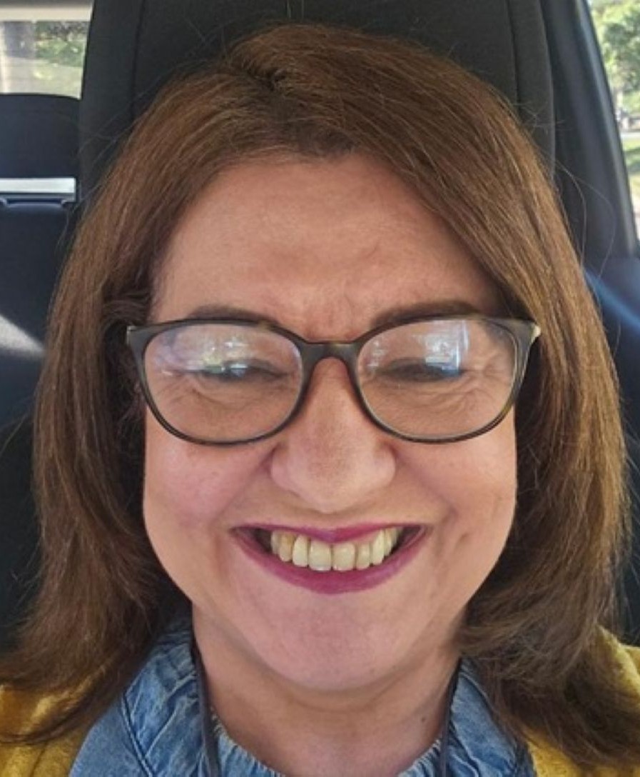 Meg Braguini, corretora de imóveis em Aldeia da Serra